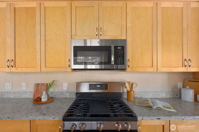 16715 116th Place SE, Renton, WA 98058