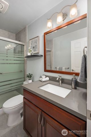 16715 116th Place SE, Renton, WA 98058