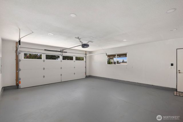 16715 116th Place SE, Renton, WA 98058