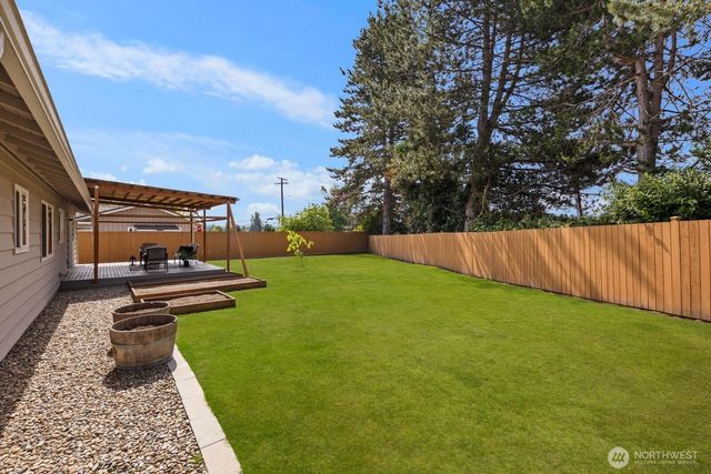 16715 116th Place SE, Renton, WA 98058