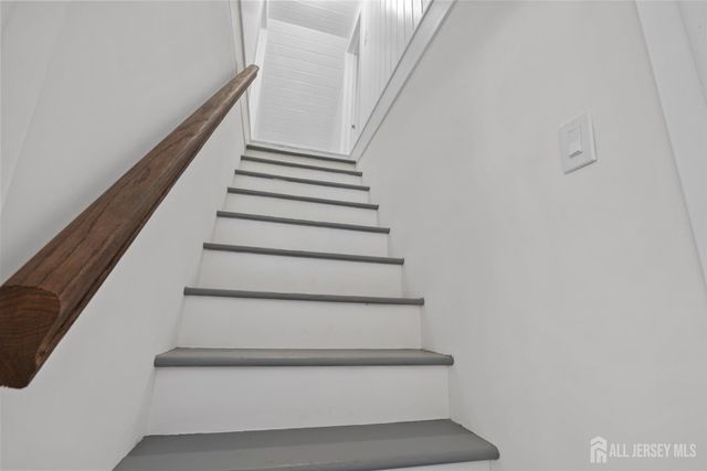 18 John Street, Carteret, NJ 07008