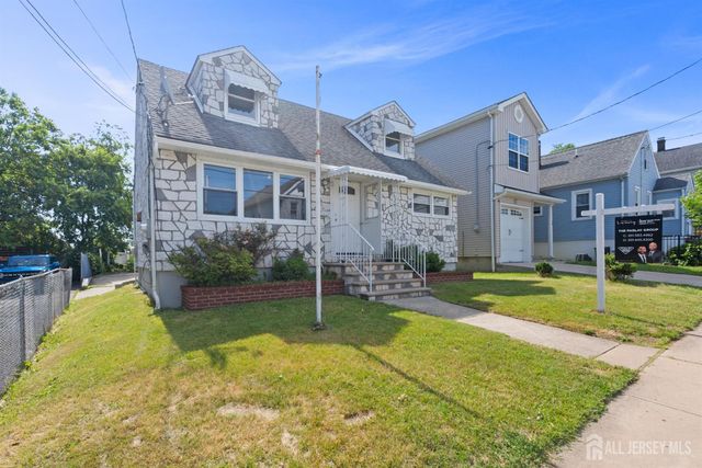18 John Street, Carteret, NJ 07008