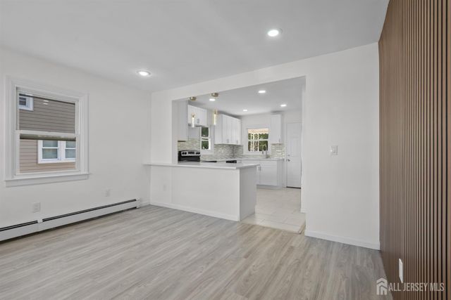 18 John Street, Carteret, NJ 07008