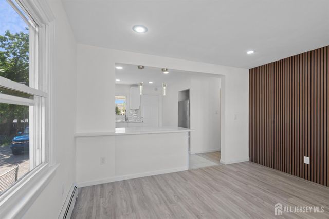 18 John Street, Carteret, NJ 07008