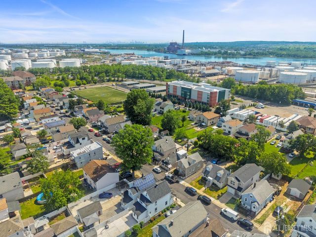 18 John Street, Carteret, NJ 07008