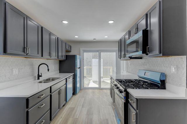 824 Elm Street, Valparaiso, IN 46383