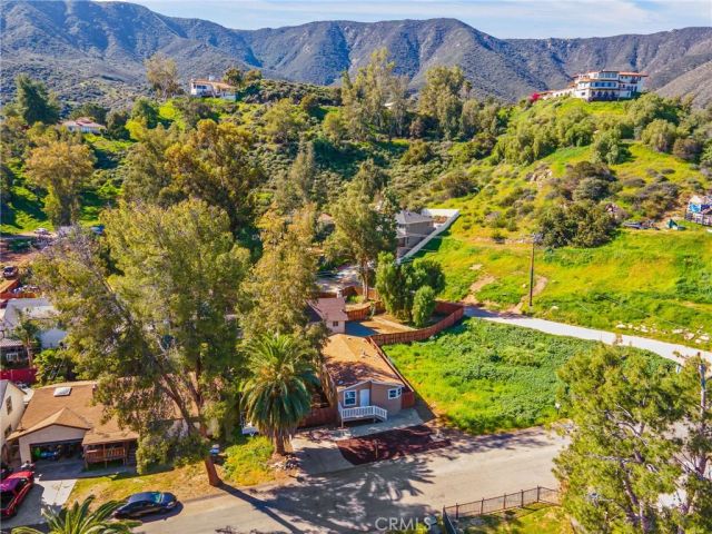 17603 Hays, Lake Elsinore, CA 92530