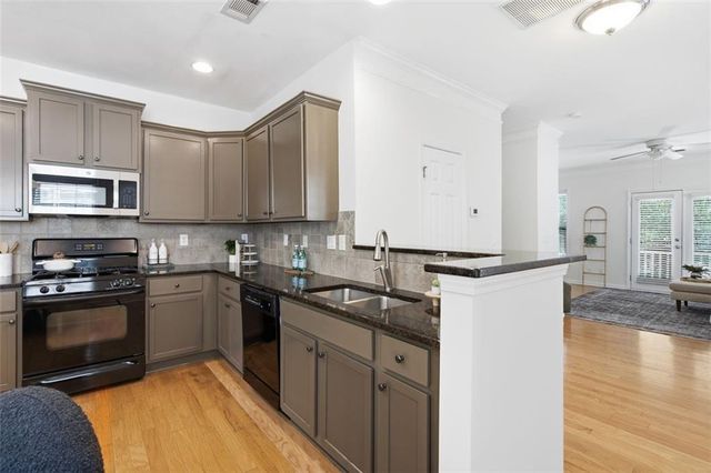 855 Commonwealth Avenue SE, Atlanta, GA 30312