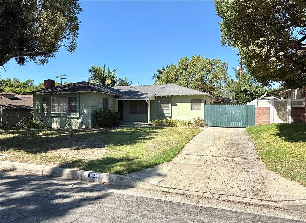 8029 Sargent, Whittier, CA 90602 — exterior
