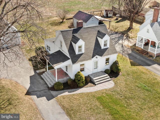 7508 ANTHONY HWY, Waynesboro, PA 17268
