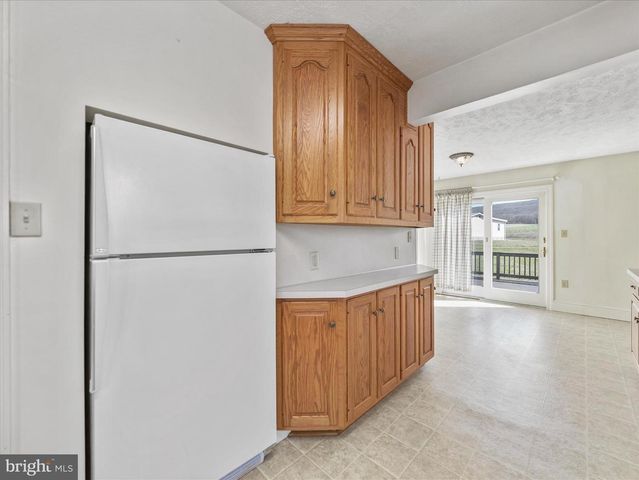 7508 ANTHONY HWY, Waynesboro, PA 17268