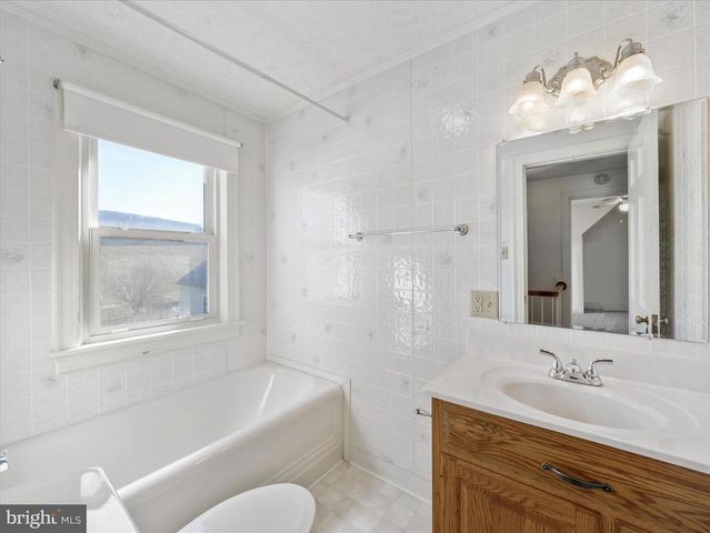 7508 ANTHONY HWY, Waynesboro, PA 17268