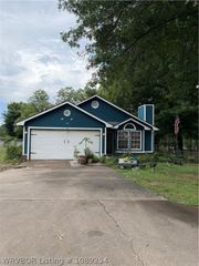 108 Grand Maple Drive, Greenwood, AR 72936