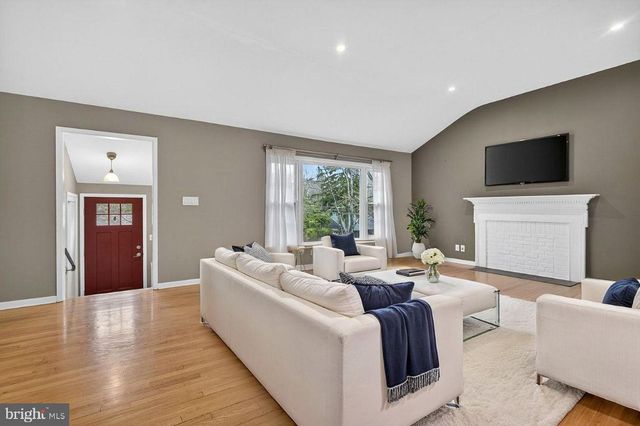 62 BAINBRIDGE ST, Princeton, NJ 08540