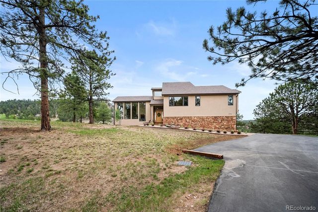 25734 Bristlecone Court, Golden, CO 80401