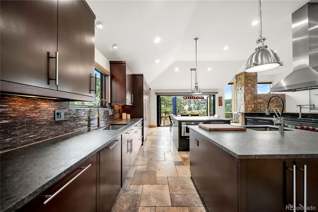 25734 Bristlecone Court, Golden, CO 80401
