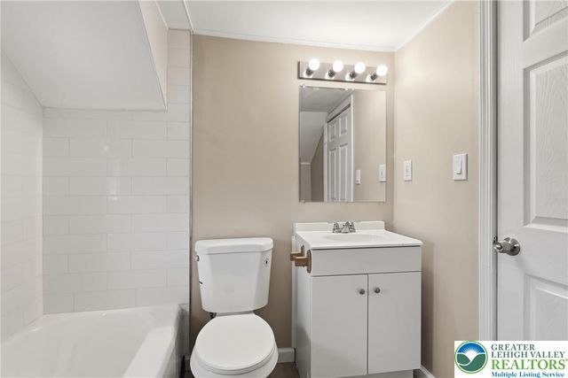 2520 Riegel Street, Bethlehem Twp, PA 18020