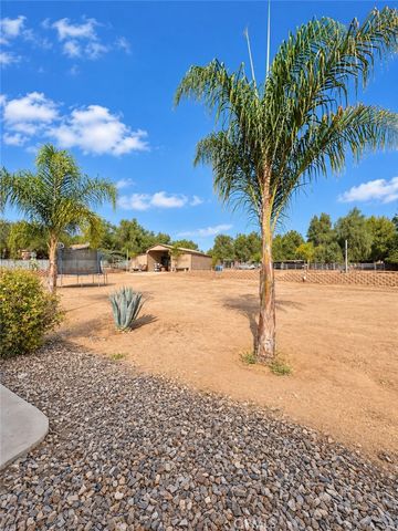 25340 Charina, Homeland, CA 92548
