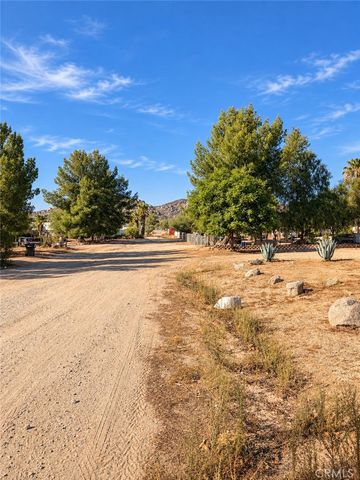 25340 Charina, Homeland, CA 92548
