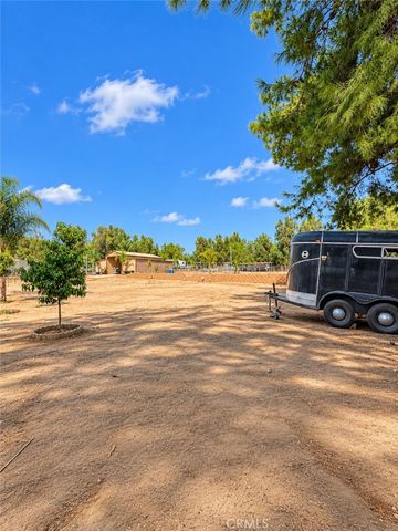 25340 Charina, Homeland, CA 92548