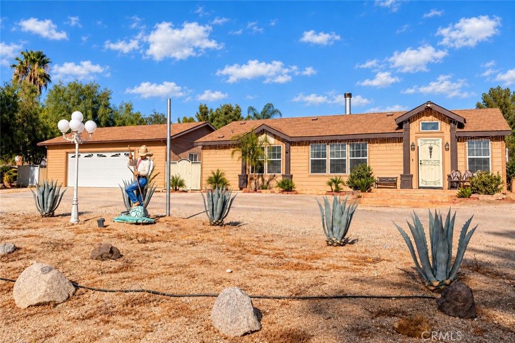 25340 Charina, Homeland, CA 92548