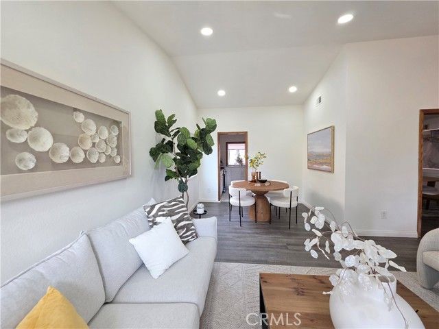 2041 S Oakland Avenue, Ontario, CA 91762