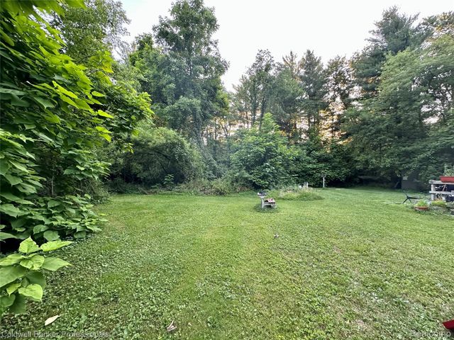 975 Boshaw Drive, Attica Township, MI 48412