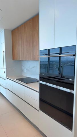 1400 Biscayne Boulevard 3501, Miami, FL 33132