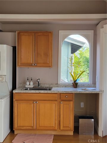 B Lochlea Lane, Huntington Beach, CA 92646