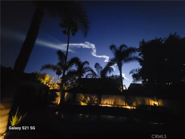B Lochlea Lane, Huntington Beach, CA 92646