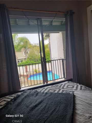 B Lochlea Lane, Huntington Beach, CA 92646
