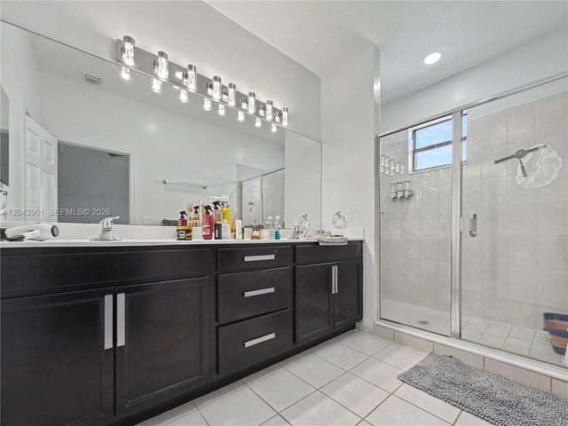 11611 SW 253rd St, Homestead, FL 33032