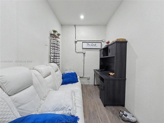 11611 SW 253rd St, Homestead, FL 33032