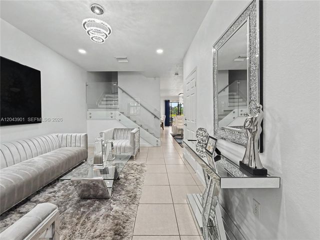 11611 SW 253rd St, Homestead, FL 33032