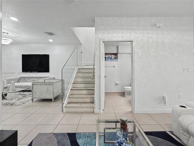 11611 SW 253rd St, Homestead, FL 33032