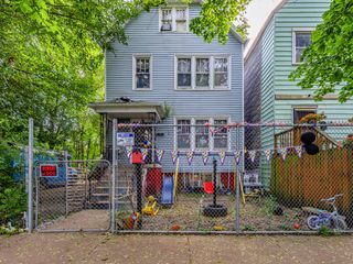 8119 S Escanaba Avenue, Chicago, IL 60617