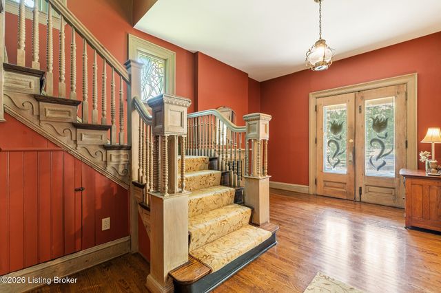 1338 S 6th St, Louisville, KY 40208