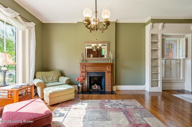1338 S 6th St, Louisville, KY 40208