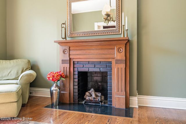 1338 S 6th St, Louisville, KY 40208