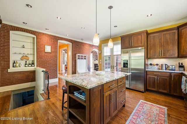 1338 S 6th St, Louisville, KY 40208