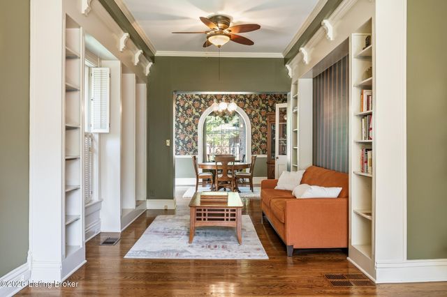 1338 S 6th St, Louisville, KY 40208