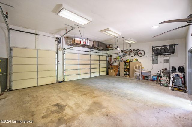 1338 S 6th St, Louisville, KY 40208
