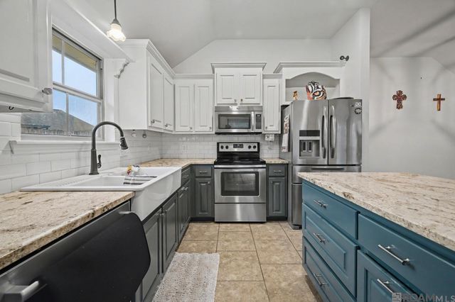 14986 Cross Creek Blvd, Walker, LA 70785