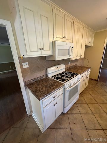 301 NAVAJO Drive, Montgomery, AL 36117