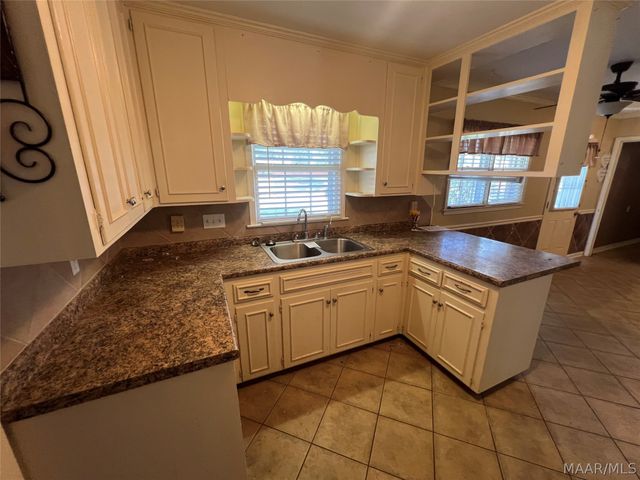 301 NAVAJO Drive, Montgomery, AL 36117