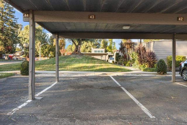 6816 Cumberland Pl, Stockton, CA 95219