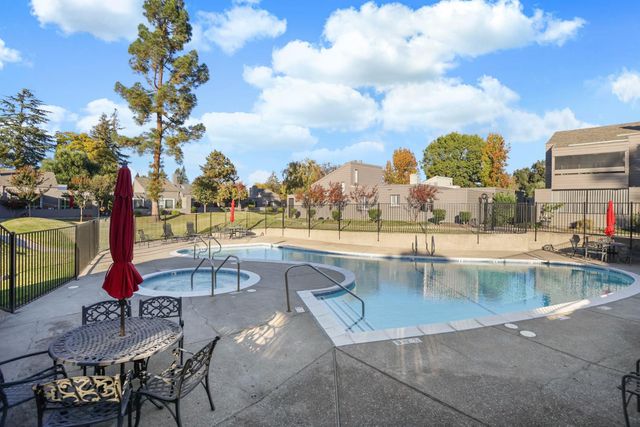6816 Cumberland Pl, Stockton, CA 95219