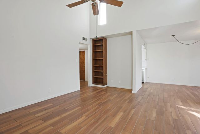 6816 Cumberland Pl, Stockton, CA 95219