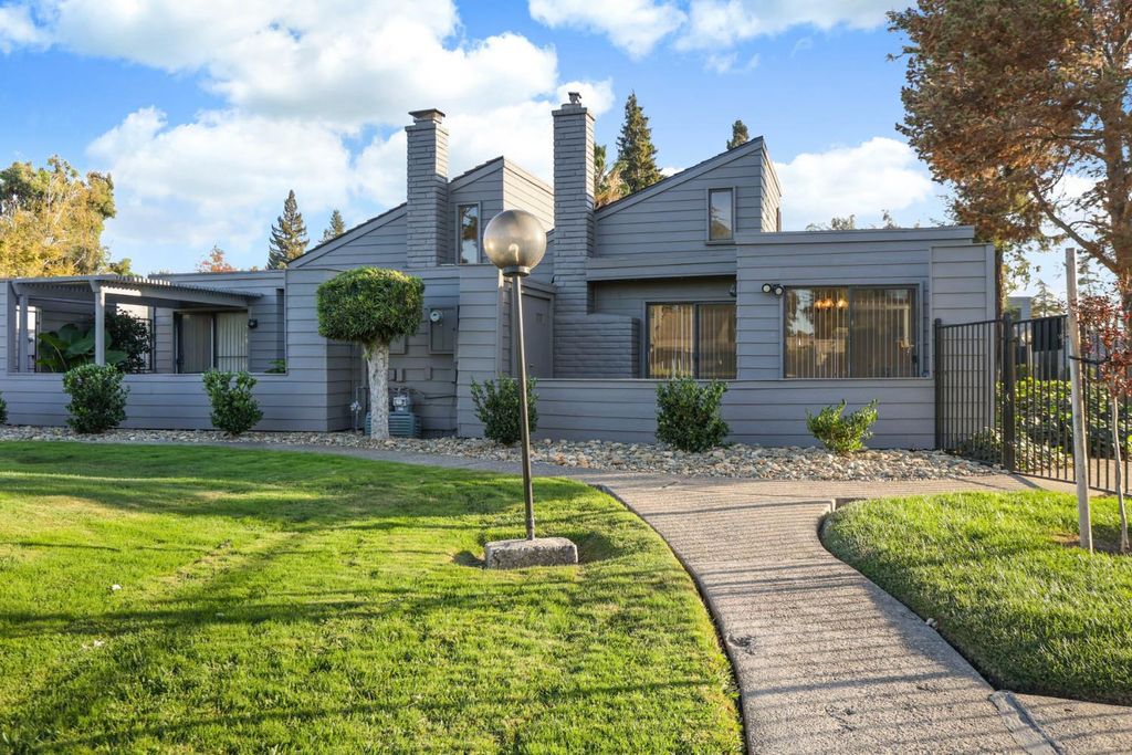 6816 Cumberland Pl, Stockton, CA 95219