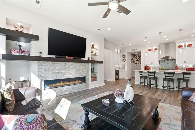 8273 N Clear Sky, West Hills, CA 91304